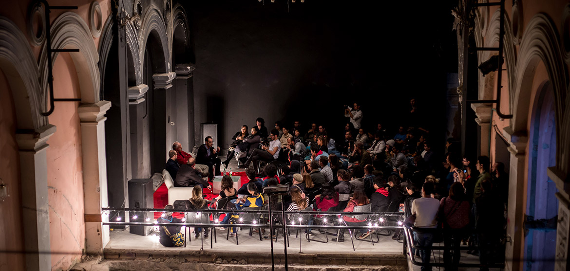 Fotografías tomadas en el diálogo de fotografía en ODEON