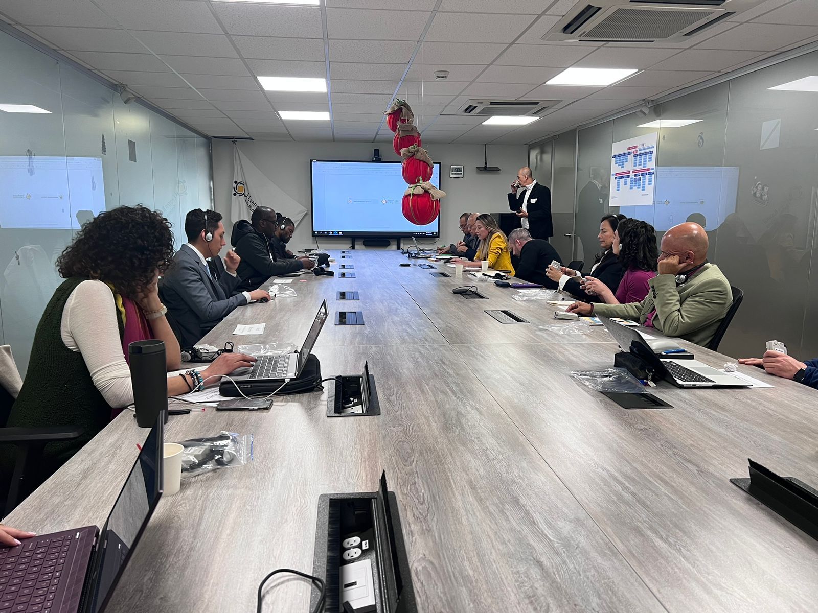 La República Democrática del Congo intercambia experiencias y aprendizajes en temas de reparación de víctimas con el CNMH