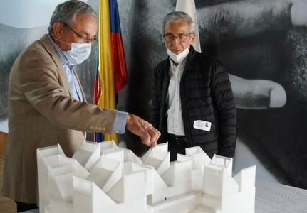 Francisco de Roux, presidente de la Comisión de la Verdad, visitó el CNMHº