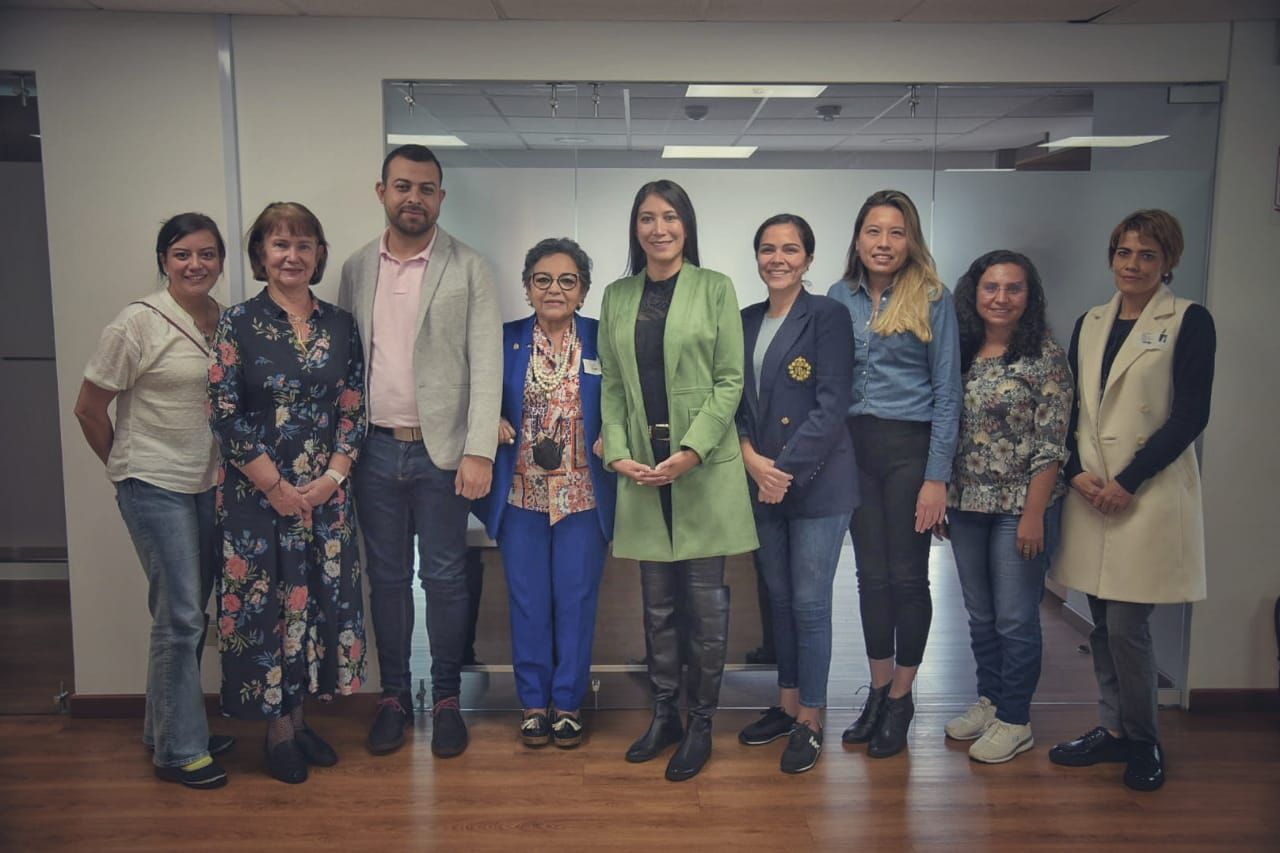 El CNMH recibe la visita de la ministra de Cultura de Honduras y un equipo diplomático