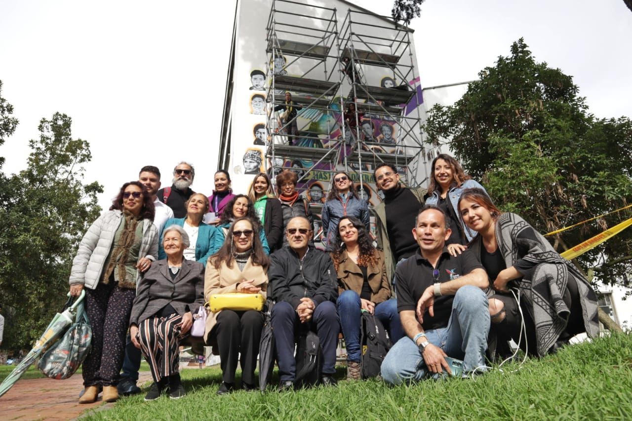 Que nos acompañen por lo menos sus nombres… ¡hasta encontrarlos!