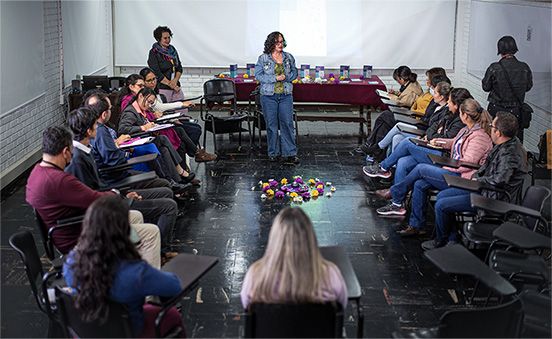 Comienza El Club De Lectura Del Instituto Caro Y Cuervo En Alianza Con El CNMH