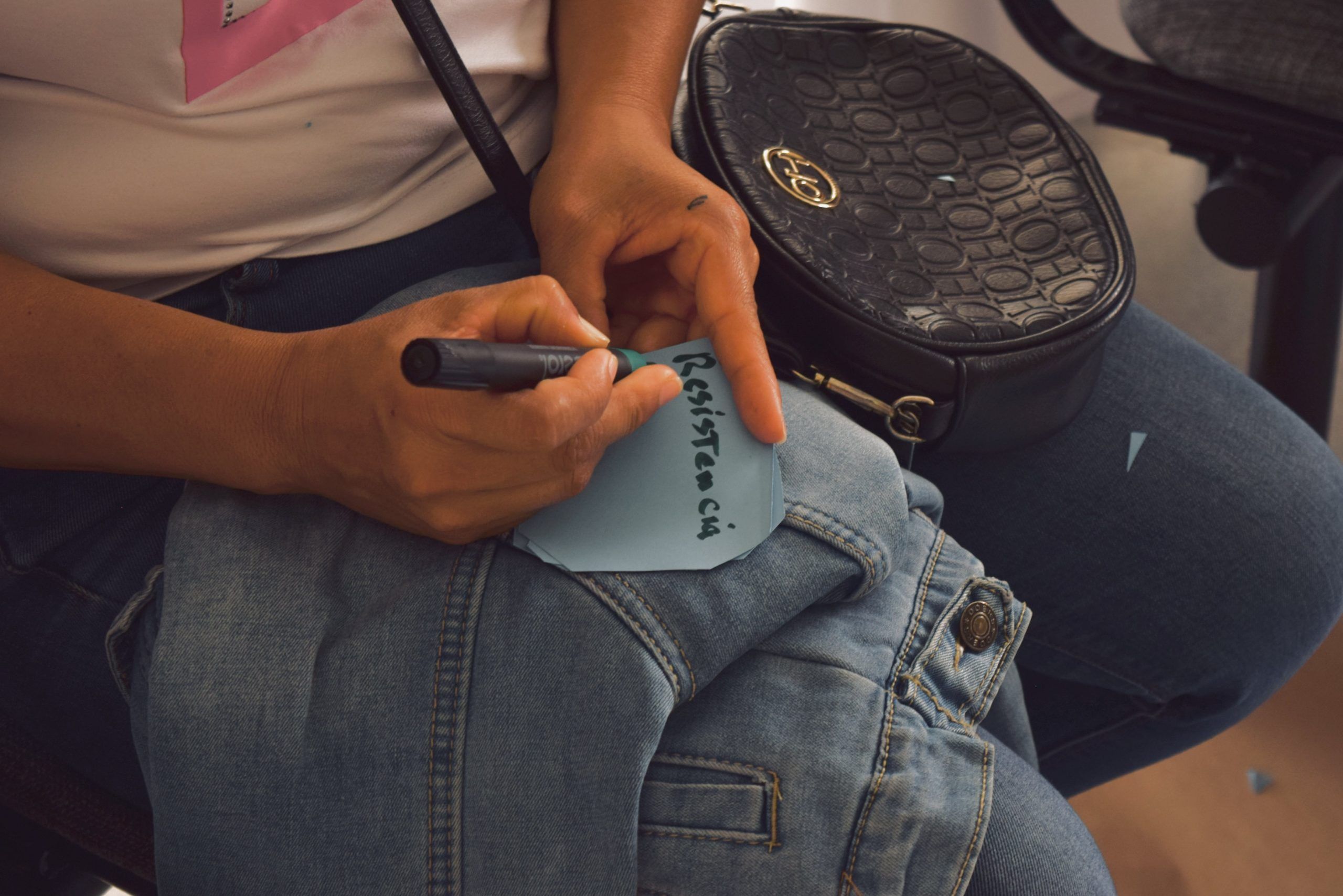 Víctimas Del Oriente Antioqueño Dieron Colores A «El Silencio De Las Memorias»