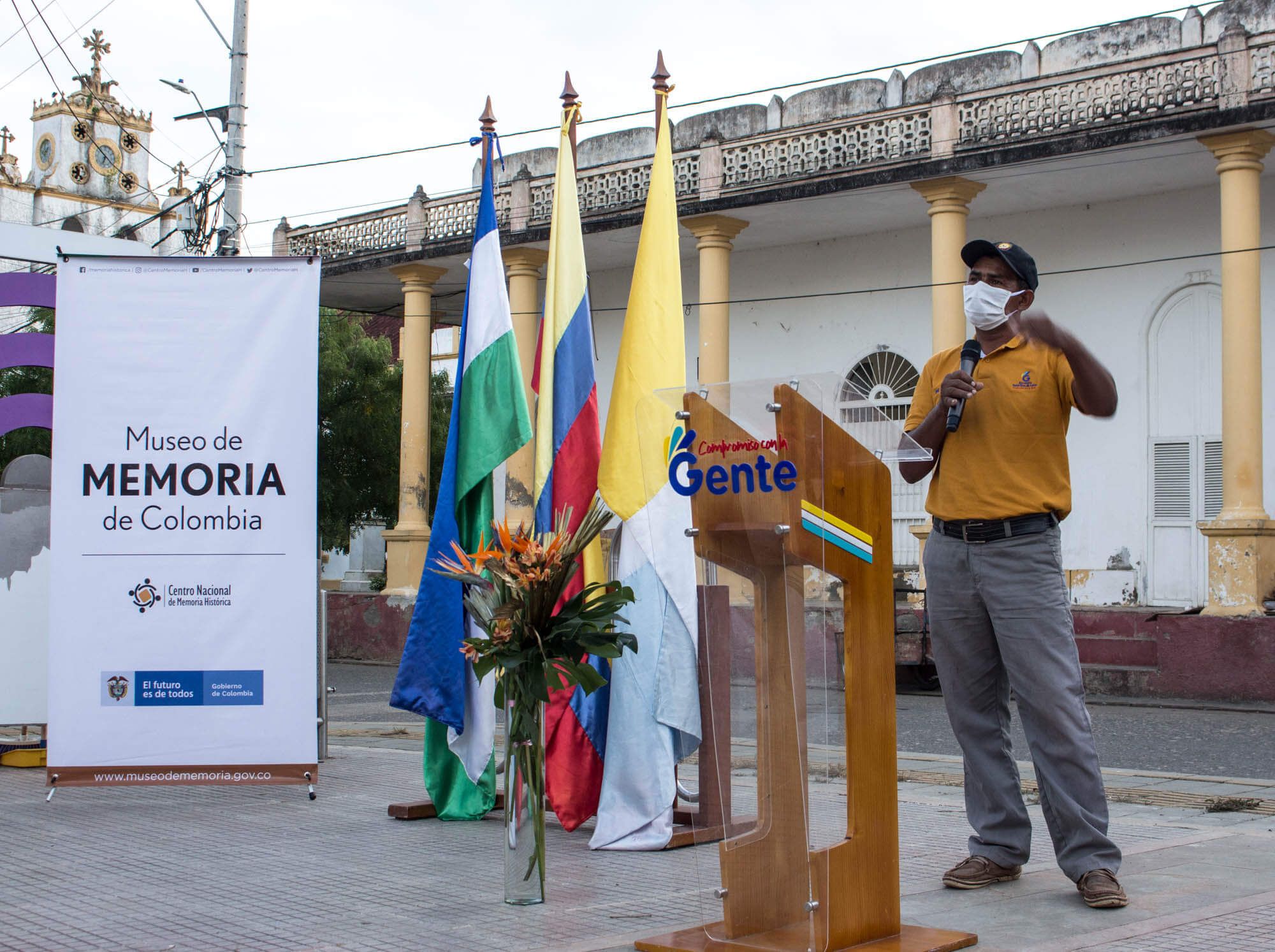 El mural que retrata la pesadilla del conflicto armado en Lorica
