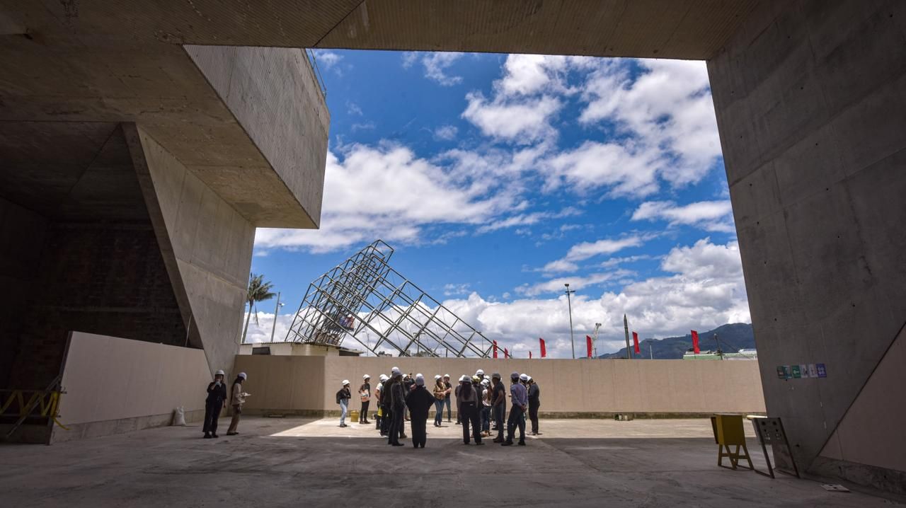personas reunidas en el Museo de la memoria