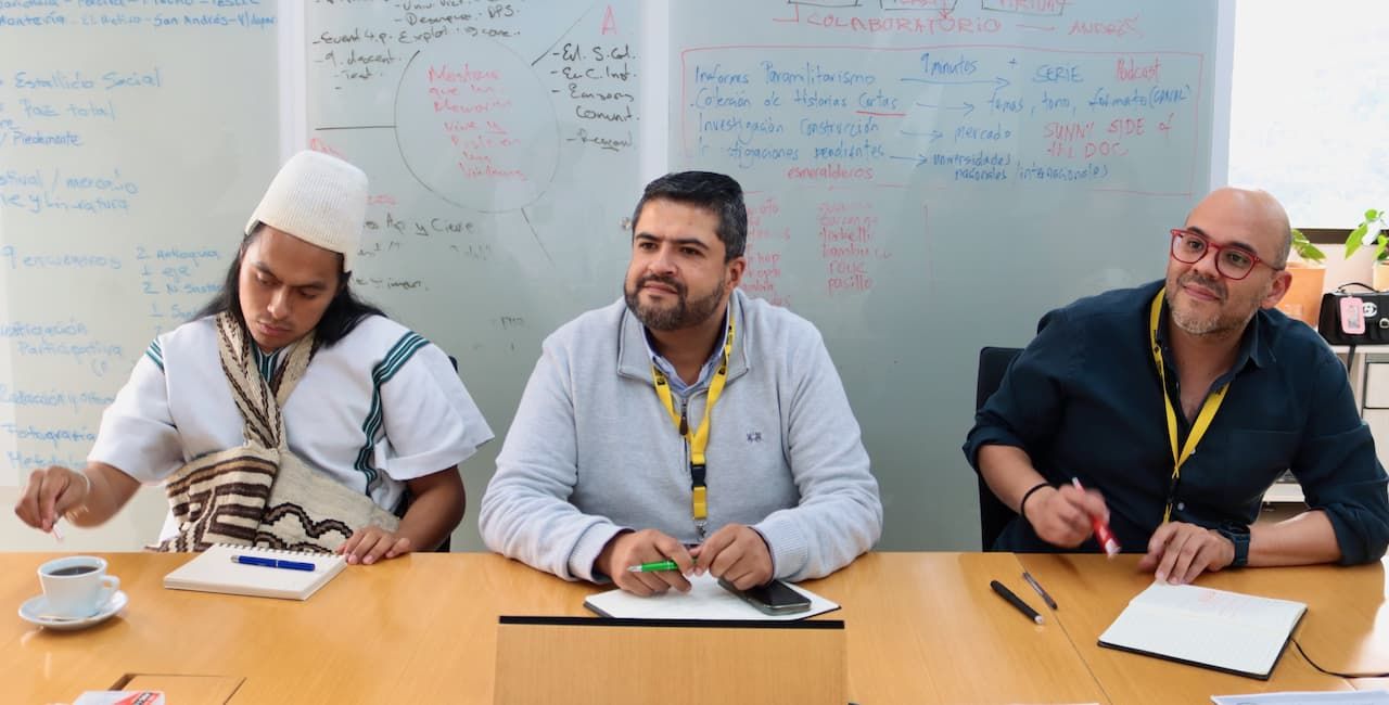 CNMH recibe informe anual sobre vulneraciones a pueblos indígenas en Colombia