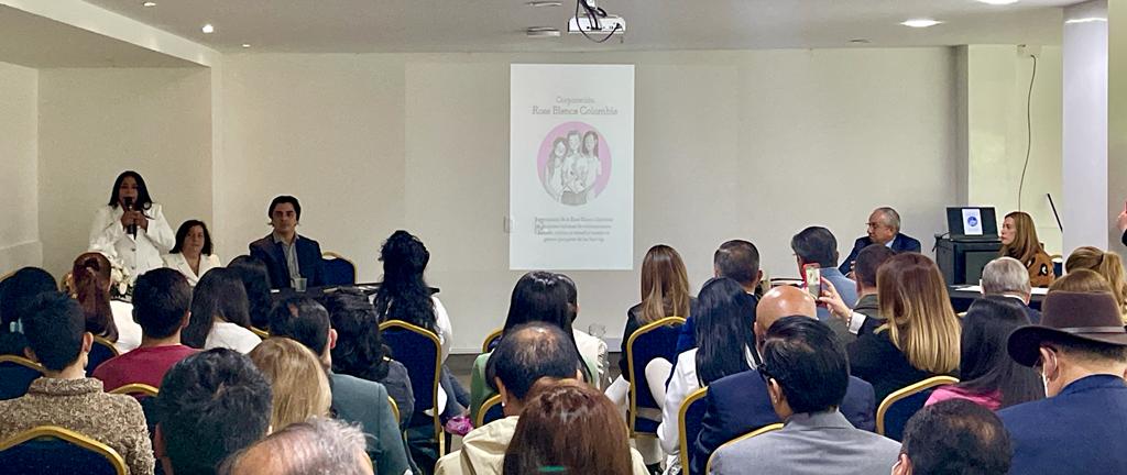 Mujeres víctimas de las FARC presentaron el libro Testimonios de la Rosa Blanca