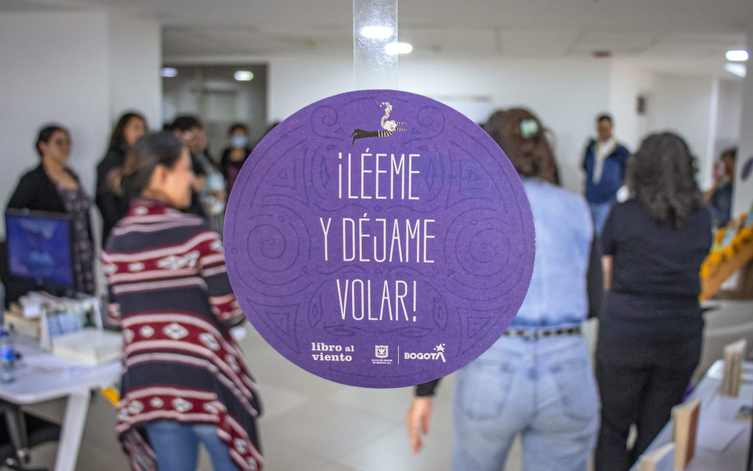 «Léeme y déjame volar»: así fue la apertura del punto de Libro al Viento de Idartes en el CNMH