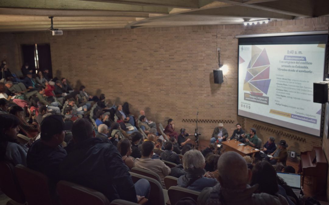 El Centro Nacional de Memoria Histórica realizó el primer ejercicio de escucha sobre los «Tiempos y orígenes del actual conflicto en Colombia»