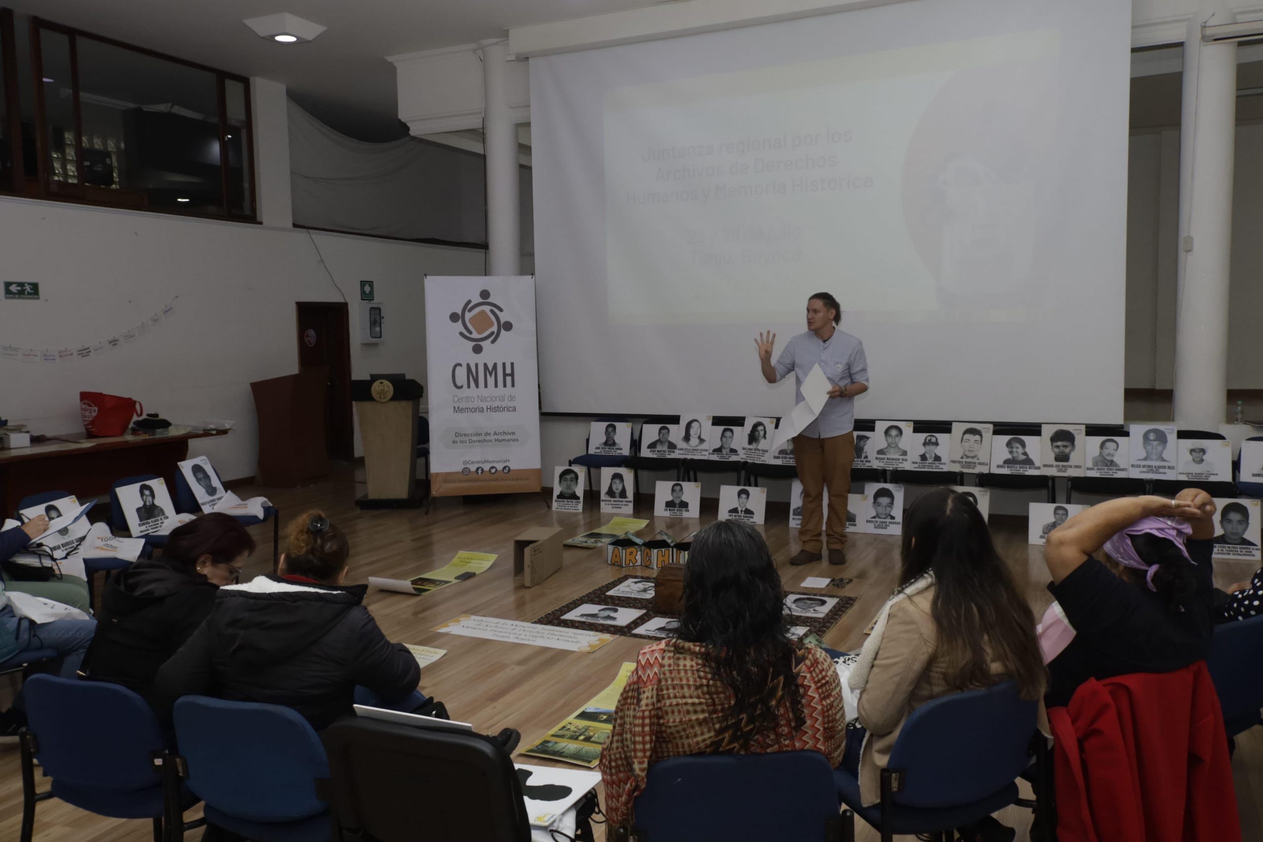 Taller «Abriendo nuestras memorias: archivos que florecen» 