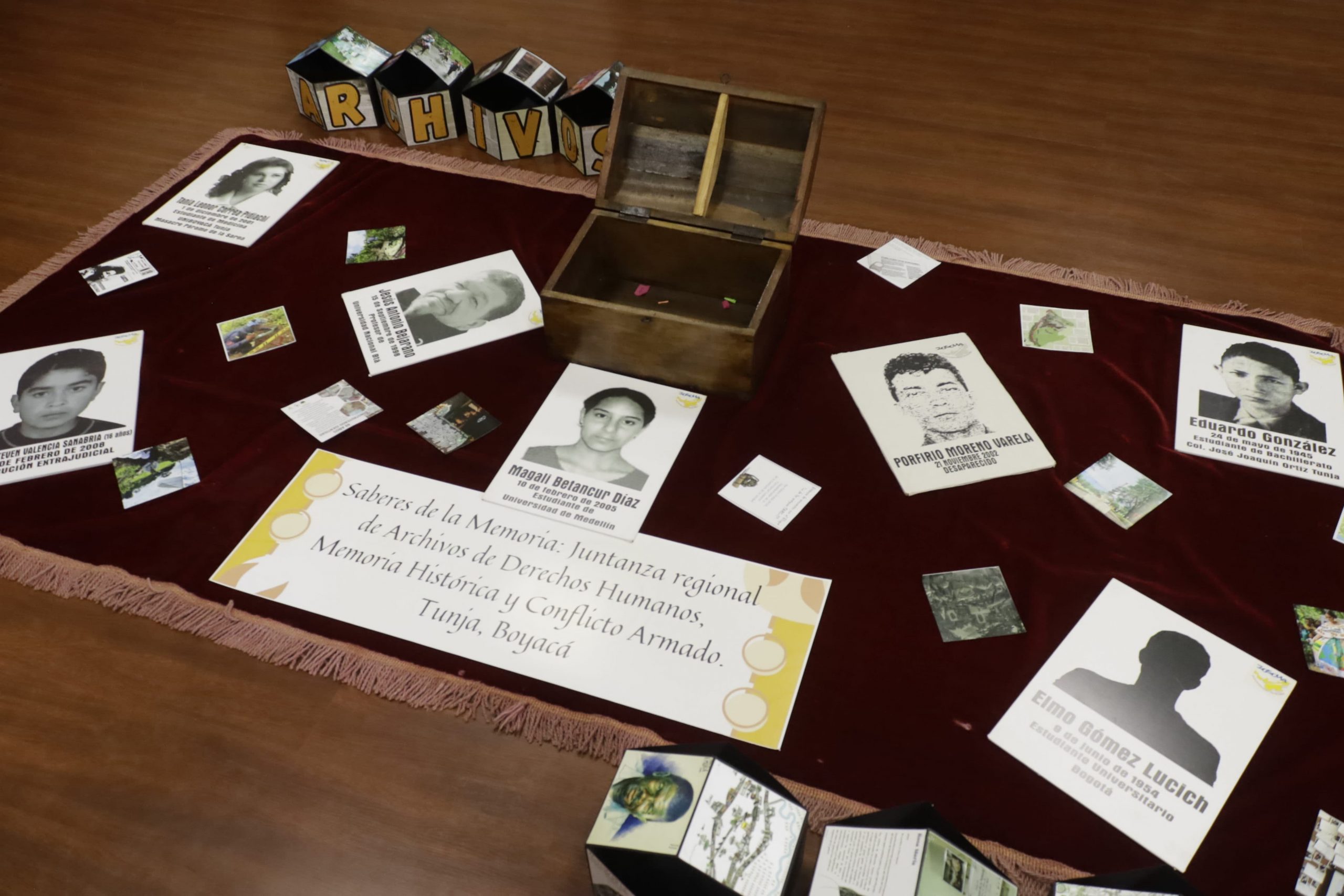 El colectivo Magdalenas por el Cauca ha recolectado más de 4000 fotos de personas dadas por desaparecidas desde 2008.