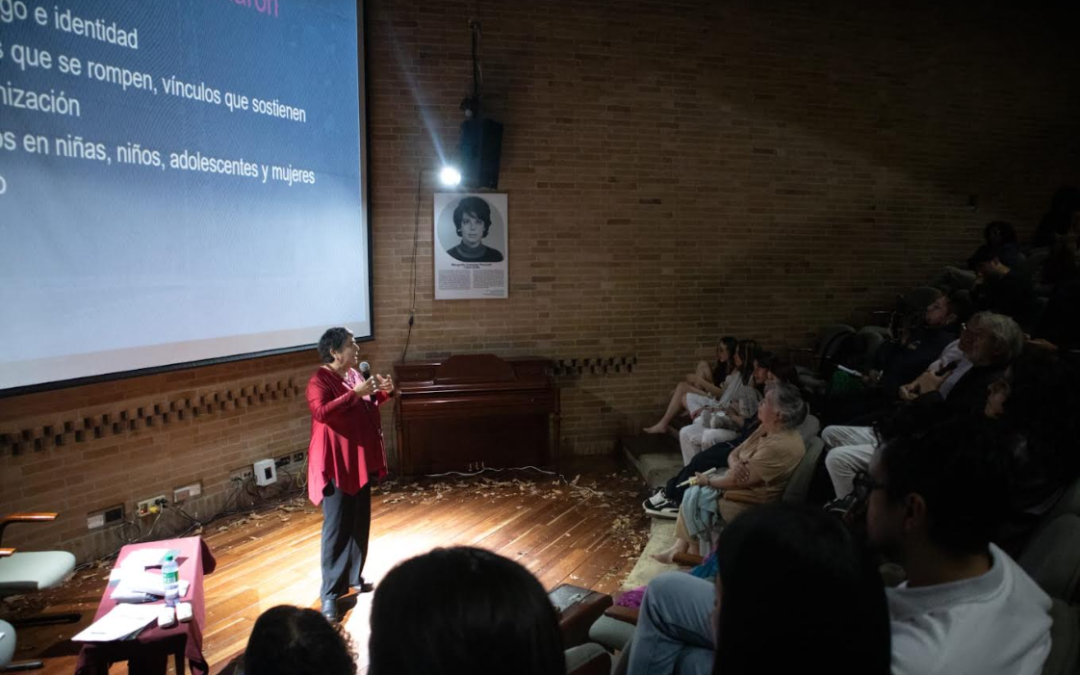 El CNMH participó en el encuentro «Diálogos entre la Colombia fuera de Colombia y la de adentro»